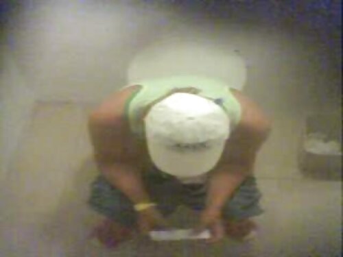 Succhia in bagno un  ...